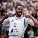 Eric Nottage a brillé samedi face aux Lions de Genève KEYSTONE/ADRIEN PERRITAZ